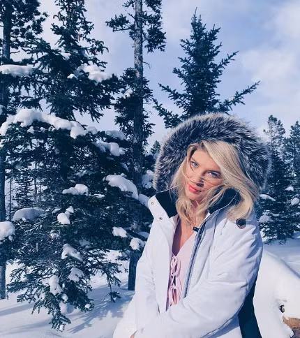 Giống với 2 anh chị của mình, Phoebe được hưởng 10 triệu USD trong khối gia sản khổng lồ của Bill Gates.