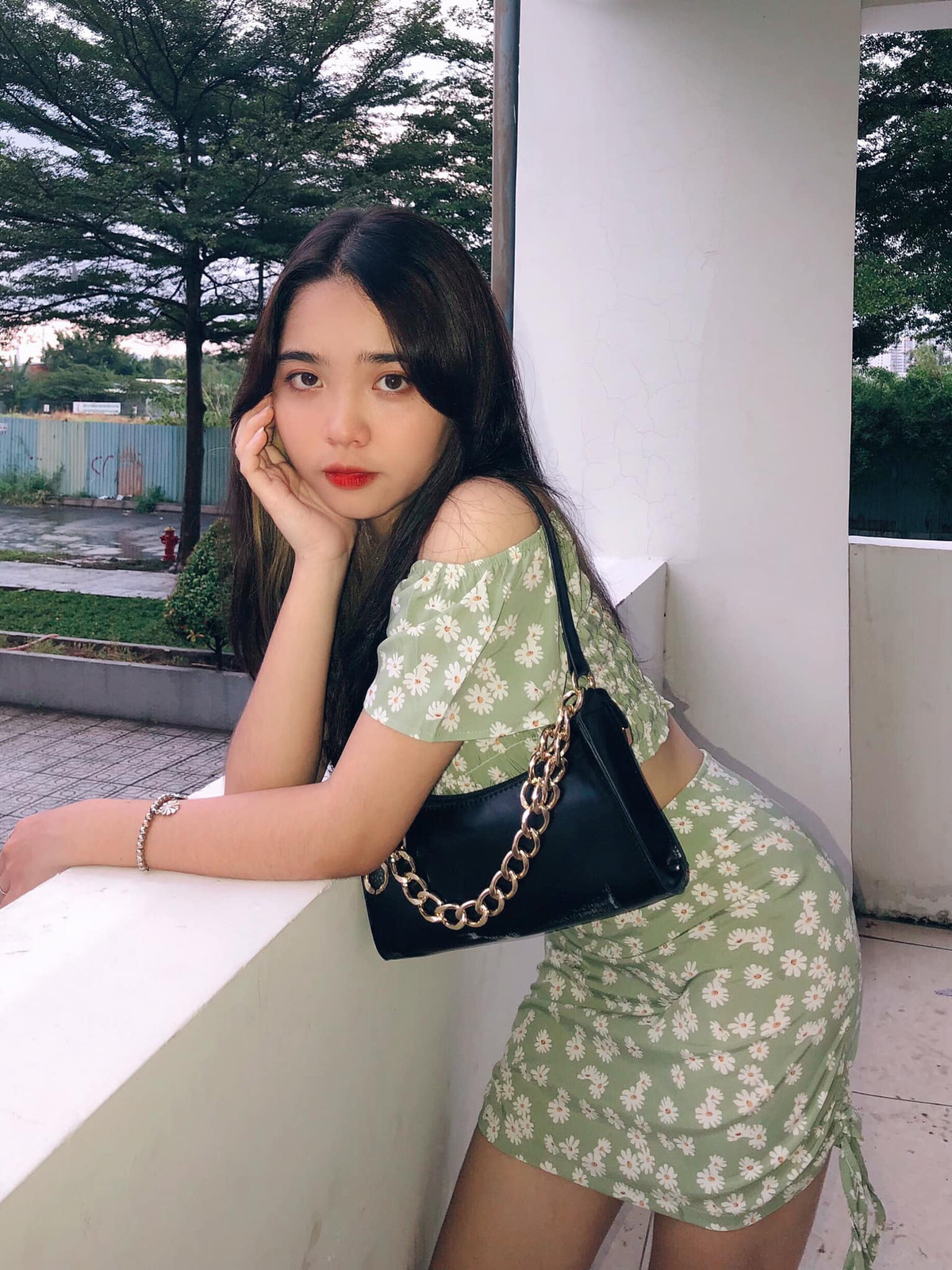 Dù chỉ sở hữu chiều cao khiêm tốn 1m55, song Diễm Mi hy vọng rằng khả năng diễn xuất, thần thái cũng như ngoại hình trẻ trung, năng động của mình sẽ tạo nên dấu ấn riêng của bản thân.