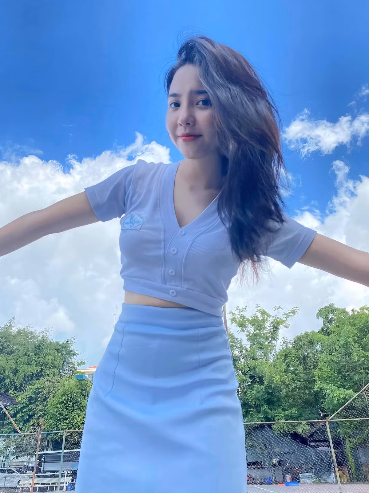 TikToker này thu hút sự chú ý nhờ sở hữu nhan sắc trong trẻo, đáng yêu và các clip vô cùng hài hước của mình.