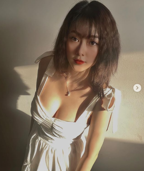 Trà My có hơn 112.000 follow Instagram và gần 56.000 lượt theo dõi Facebook. Mỗi bài đăng đều thu hút hàng nghìn lượt tương tác.