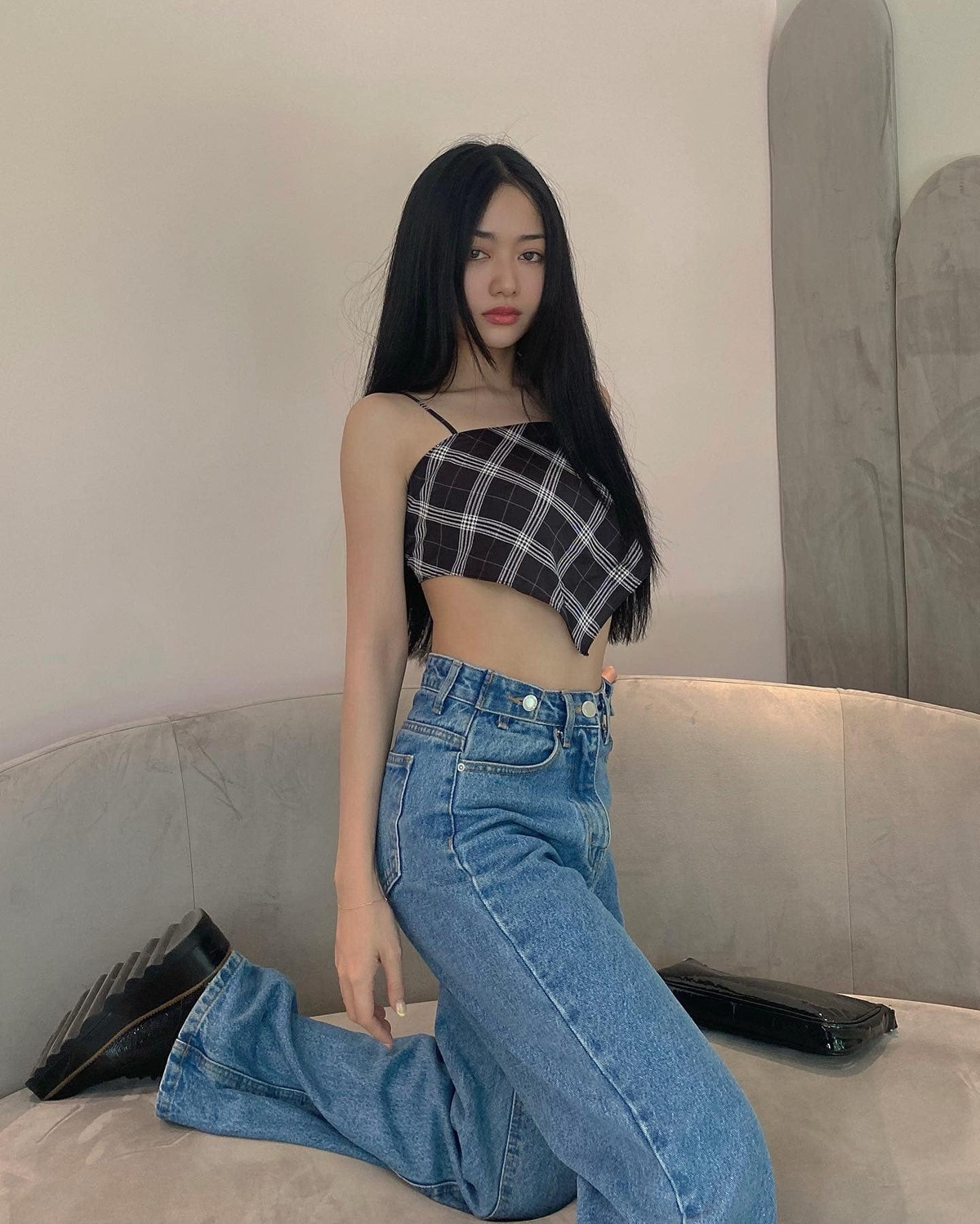 Trước khi bước vào cuộc đua khoe vóc dáng với bikini, Nga Wendy hiếm khi ăn diện quyến rũ dù vóc dáng chẳng thua kém bất cứ siêu mẫu nào.