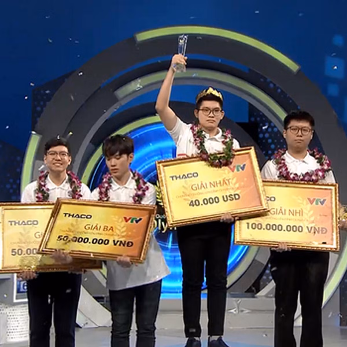 Để có mặt ở vòng chung kết cùng chiến thắng tuyệt đối, Nguyễn Hoàng Khánh đã lần lượt dẫn đầu ở 4 cuộc thi và giành ngôi vị quán quân quý 1 với số điểm 375.