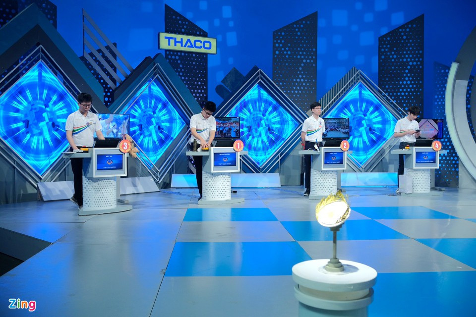 Trận chung kết Đường lên đỉnh Olympia 2021 đã diễn ra tại điểm cầu trường quay S14 - Đài Truyền hình Việt Nam và 4 điểm cầu tại Hà Nội, Nghệ An và Quảng Ninh. Ảnh: Zing