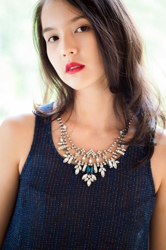 Rất nhanh sau đó cô nàng lại vướng vào drama "trà xanh" phải ở ẩn suốt gần 1 năm qua. Ảnh: Tổng hợp