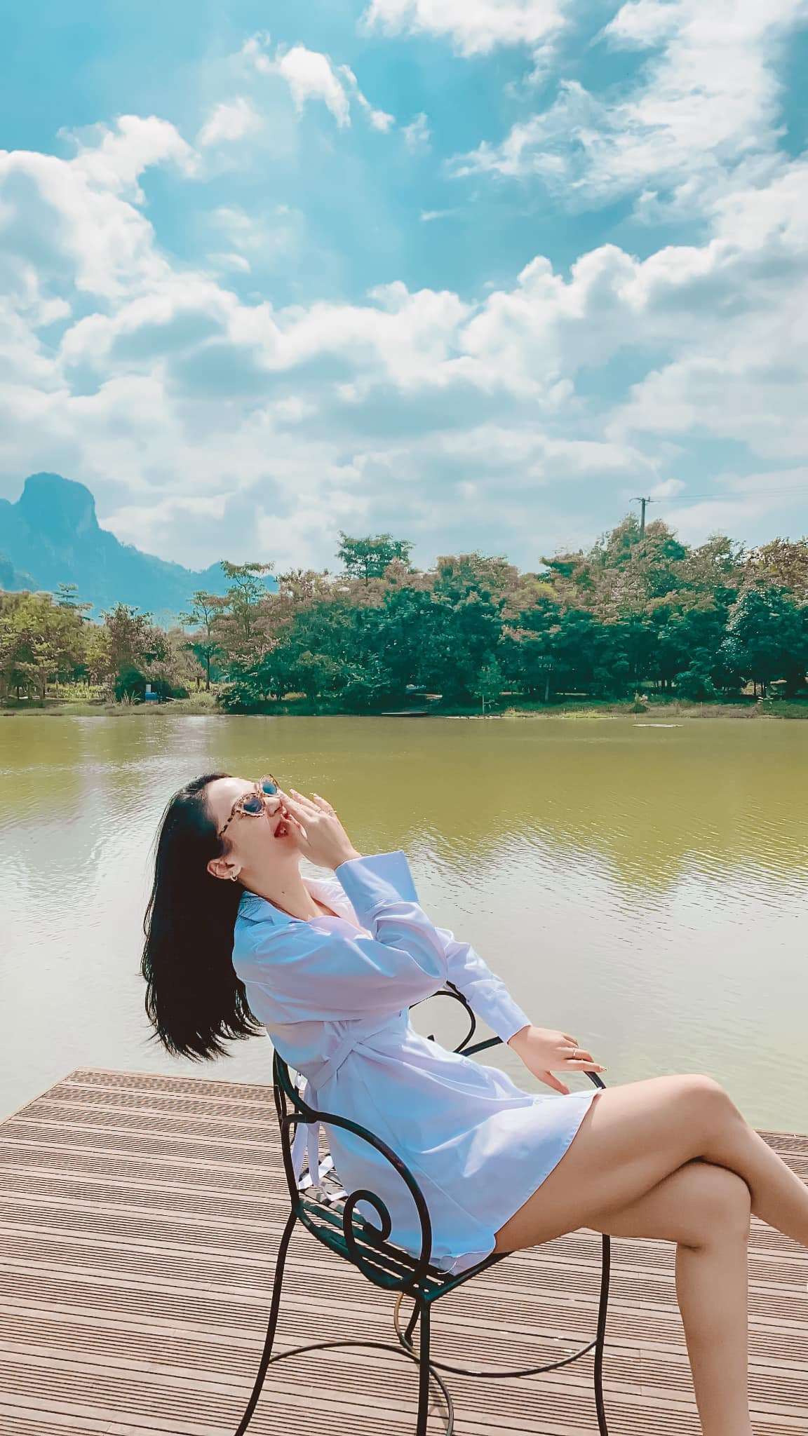 Vóc dáng của Hoàng Yến gợi cảm và nóng bỏng khiến nhiều người trầm trồ.