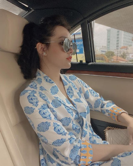 Nhờ ngoại hình nổi bật, ngoài thời gian học tập, 10X làm mẫu ảnh lookbook cho nhiều nhãn hàng thời trang ở Hà Nội.