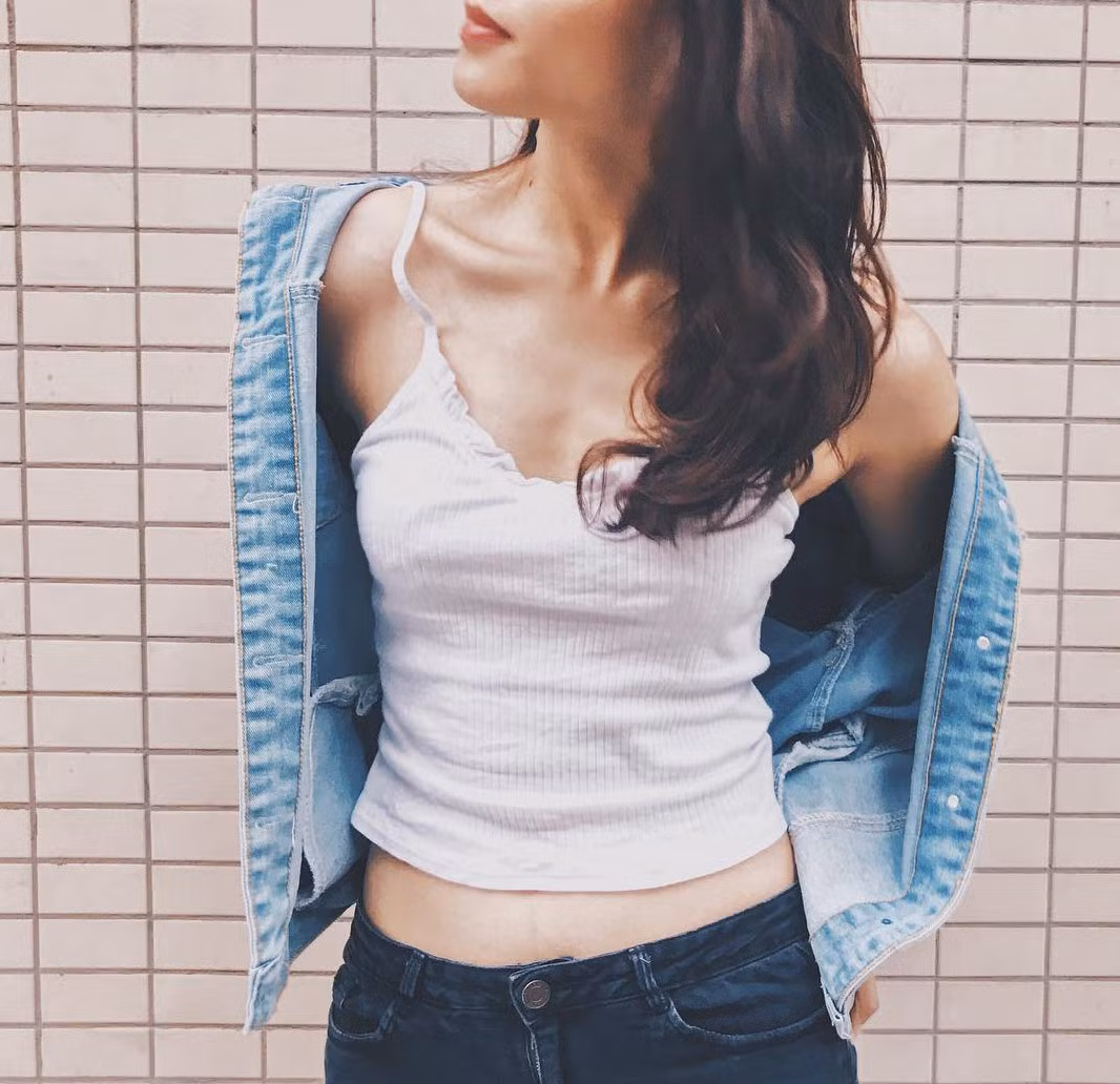 Gu thời trang năng động đời thường của Phương Trinh. Ảnh: IGNV