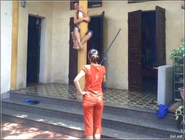 Trên MXH đã xuất hiện khá nhiều câu chuyện kể lại về hội sợ vợ, thông qua hình ảnh hay lời nói đều toát lên được sự ấm ức mà cánh đàn ông gặp phải.