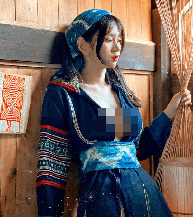 Trước đó, không ít lần Lê Bống gây tranh cãi vì những sự cố thời trang trời ơi đất hỡi.