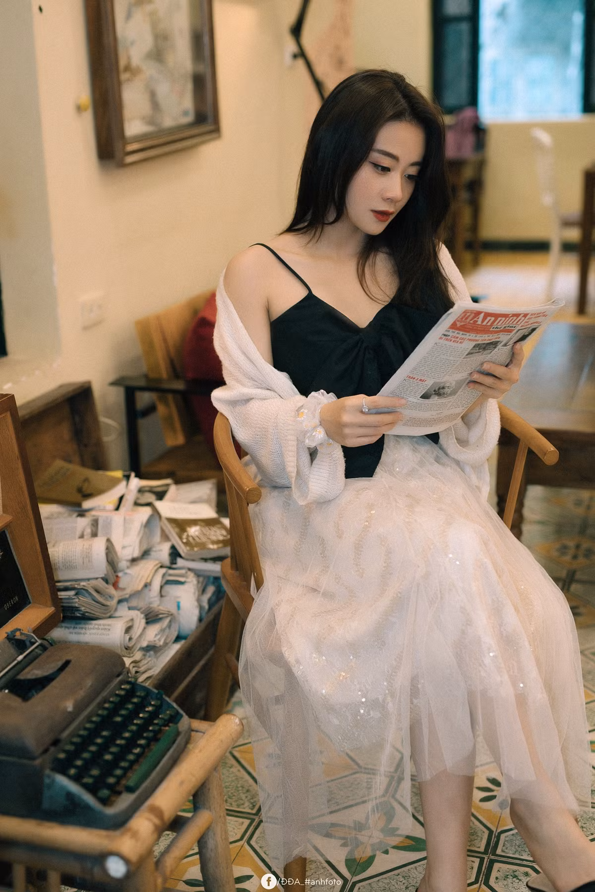 Không chỉ xinh xắn mà vóc dáng của cô nàng cũng rất thon gọn, mảnh mai.