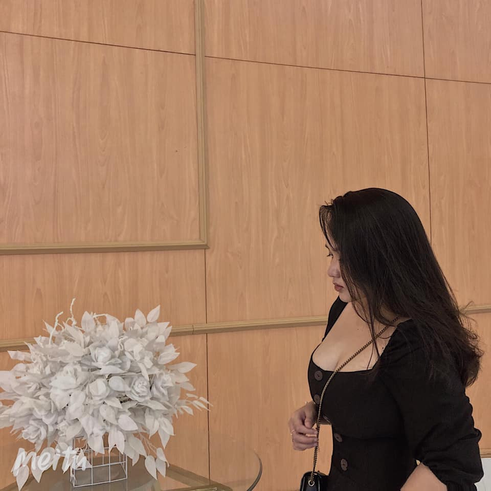 Từ ngày giảm cân, Minh Anh cảm thấy mọi thứ trở nên thuận lợi hơn, đặc biệt là lúc diện trang phục cô cũng tự tin hơn.