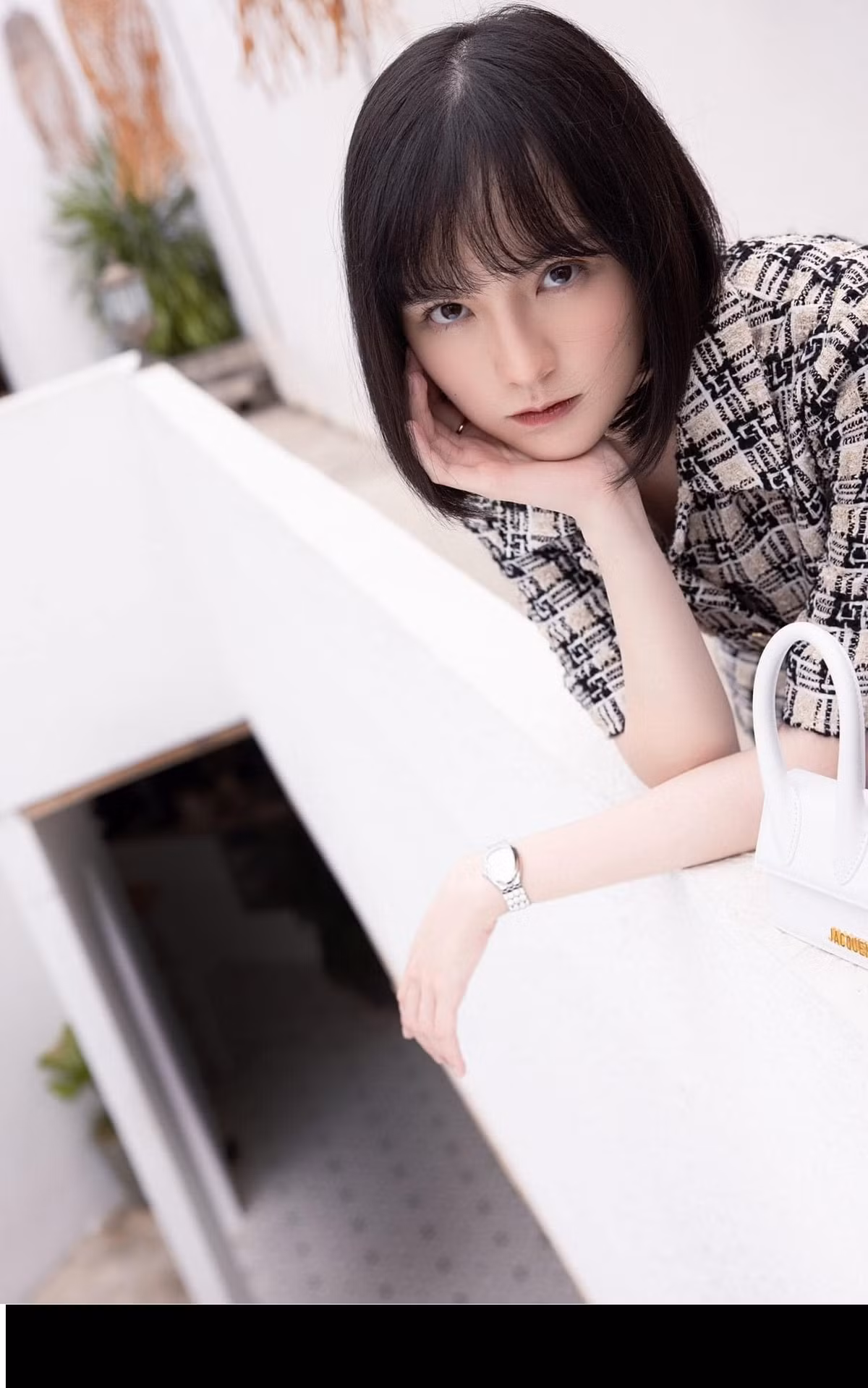 Trên Instagram cá nhân, Hải Tú chia sẻ: "Xin cảm ơn tất cả mọi người vì đã luôn yêu thương và ủng hộ cho Tú cùng đại gia đình M-TP Entertainment. Hôm nay là một ngày đặc biệt, ngày mà Tú bước sang tuổi 24".