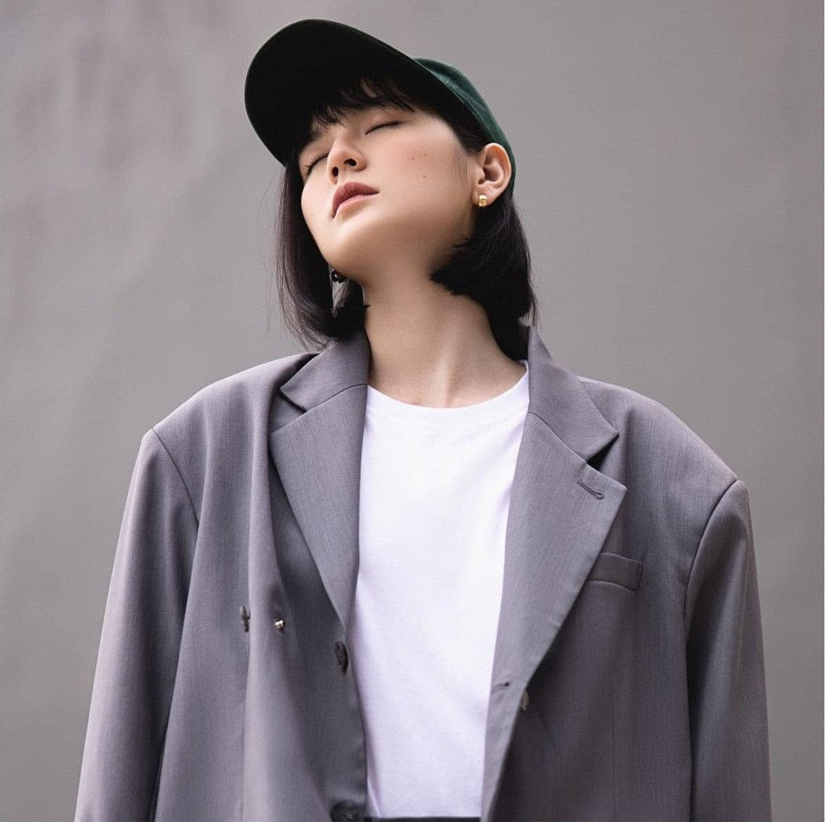 Bộ ảnh chưa hết hot thì netizen lại càng ngỡ ngàng hơn khi Sơn Tùng đích thân chúc mừng sinh nhật Hải Tú trên cả Facebook và Instagram.