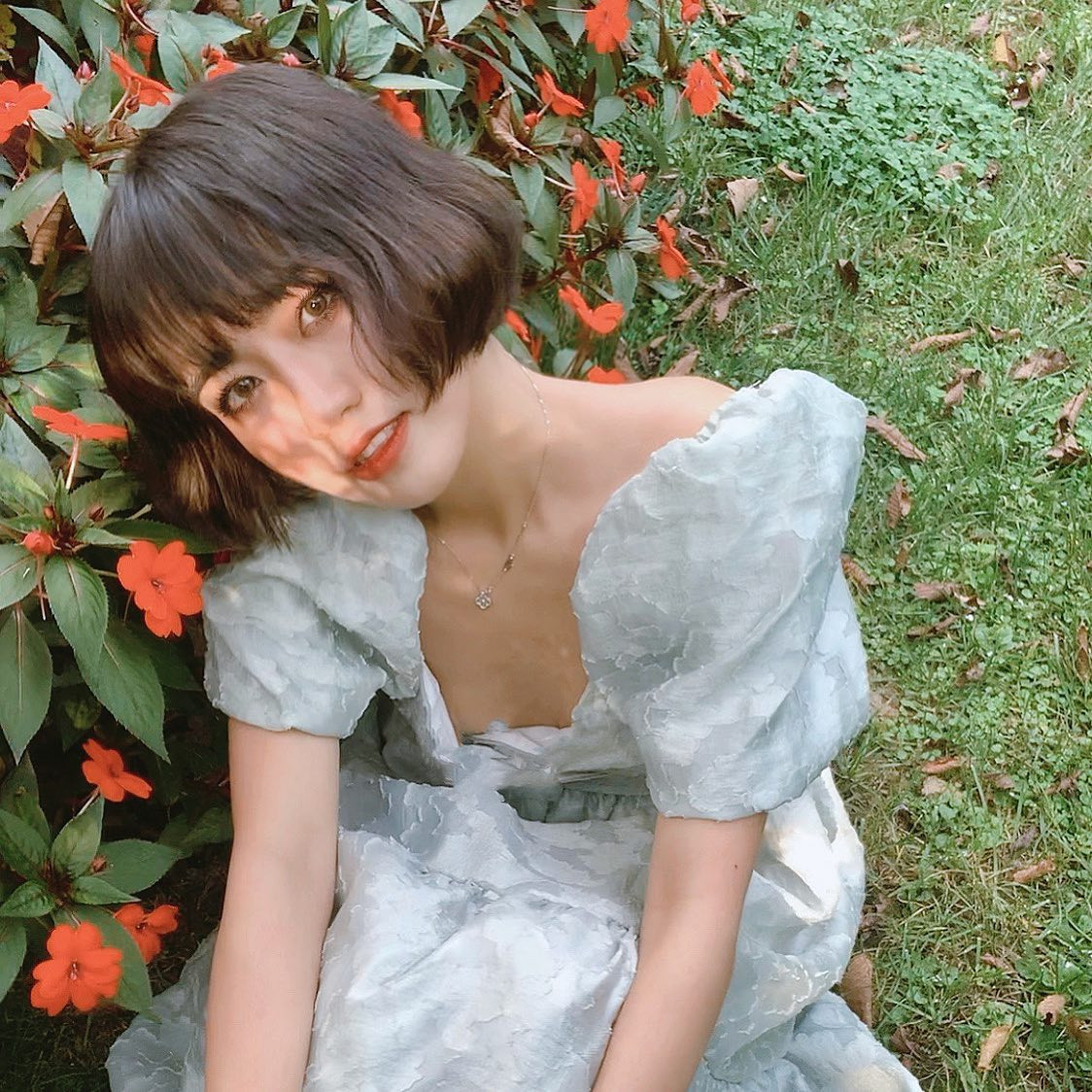 Vốn có duyên với việc làm mẫu ảnh và thời trang từ lâu nên đó là thế mạnh giúp cô tiếp xúc nhanh chóng với công việc hiện tại.