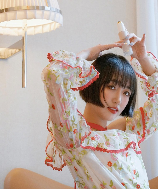 Hiện tại, nàng hot girl này đã chuyển về thủ đô Washington và làm tư vấn chiến lược mạng xã hội và marketing cho Bảo tàng văn hóa người gốc Á ở Mỹ.