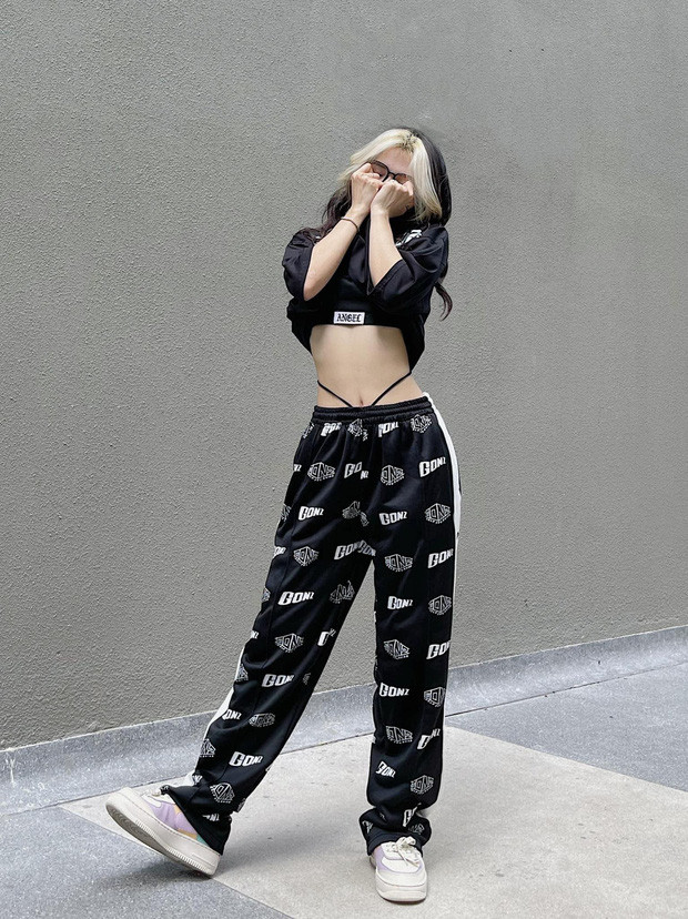 Ngoài ra, Bùi Thảo Ly còn là một TikToker thứ thiệt khi liên tục sở hữu thành tích đáng nể trên MXH này.