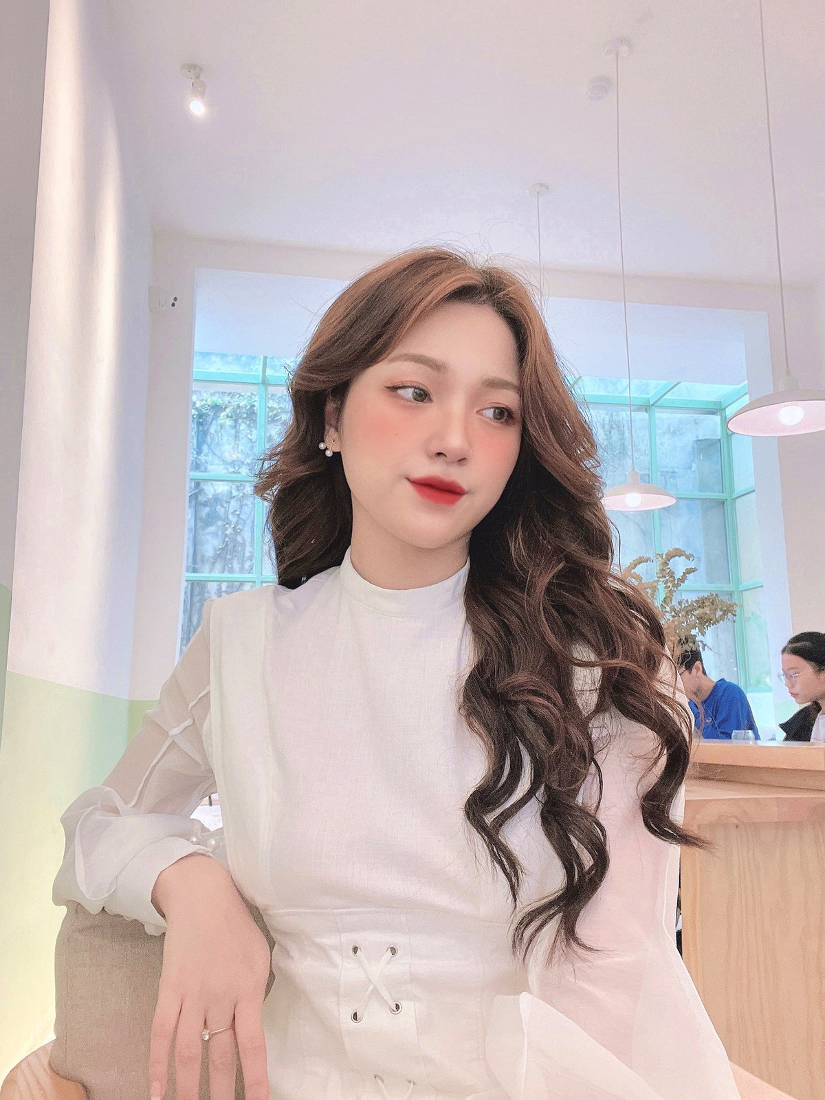 Bên cạnh công việc của một giảng viên, Tiêu Ngọc còn là một diễn viên và người mẫu ảnh.