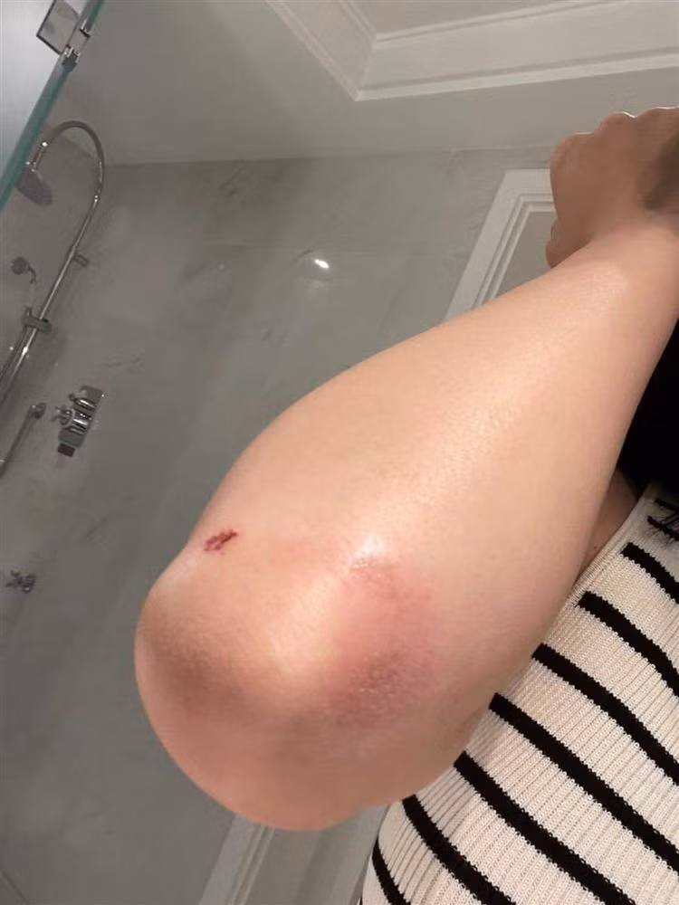 Dù Lily Chen không chỉ đích danh ai, song không ít người cho rằng cô đang ám chỉ "nữ hoàng nội y" nào đó.