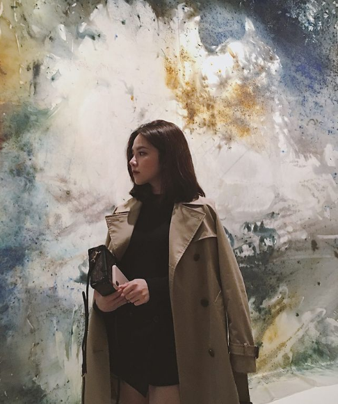 Thông tin về cô nàng rất hiếm, chỉ biết Thảo Nhi đang nắm giữ chức giám đốc và điều hành một doanh nghiệp.