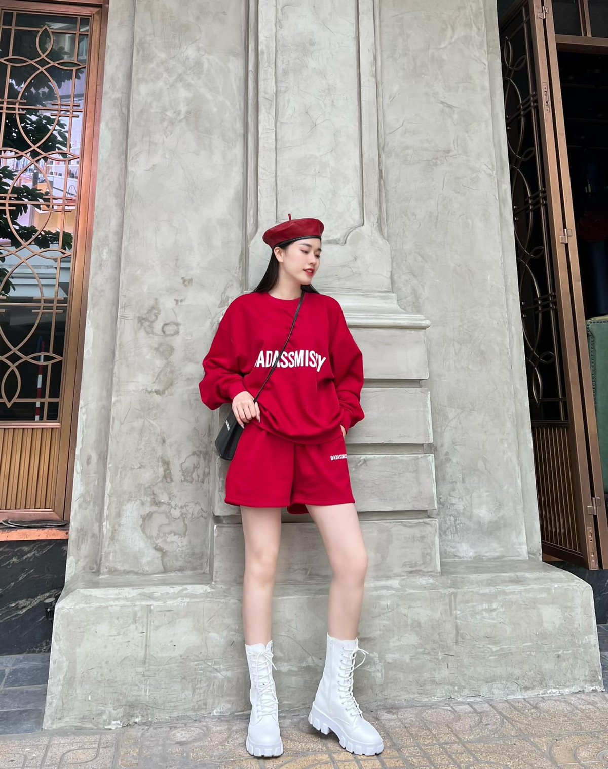 Trước khi bén duyên với nhà đài, người đẹp họ Ngô từng suýt góp mặt tại cuộc thi Hoa Hậu Việt Nam.