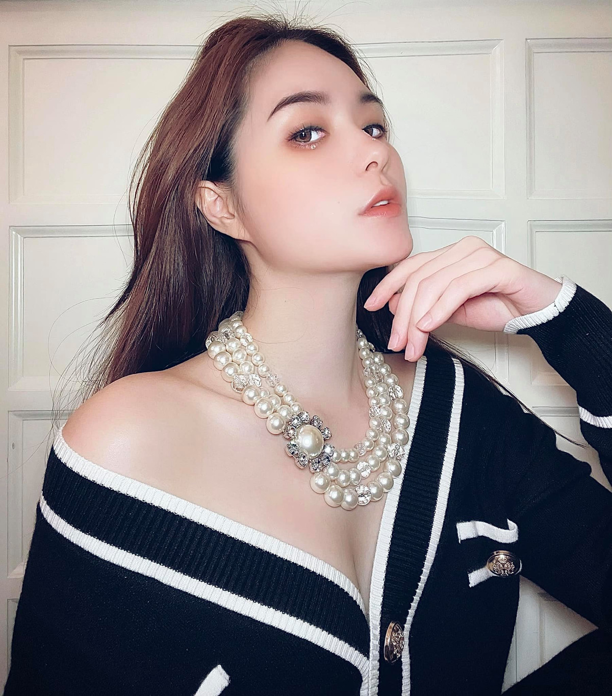 Đoàn Di Băng là nữ ca sĩ thế hệ 9X đình đám một thời. Khi sự nghiệp ca hát đang lên cao, nữ ca sĩ bất ngờ kết hôn cùng với ông xã là đại gia nổi tiếng Nguyễn Quốc Vũ. Ảnh: Tổng hợp