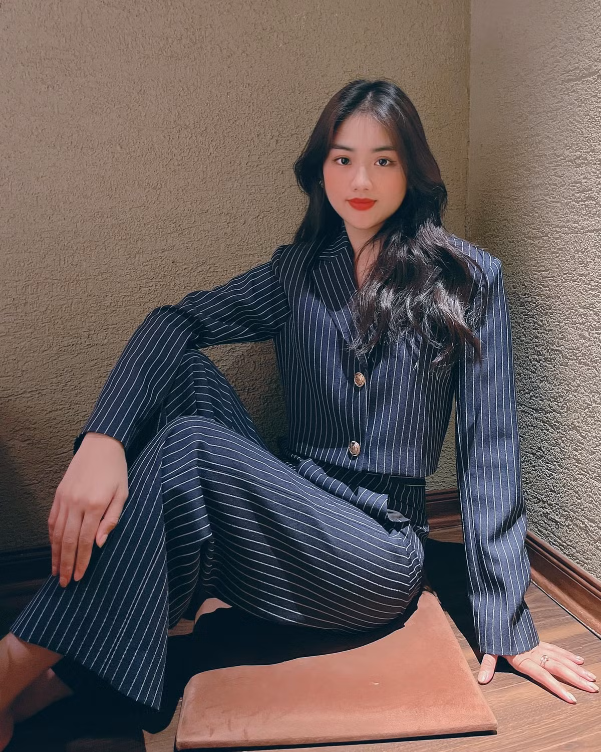 Sở hữu vẻ ngoài dịu dàng nên ít ai biết được Minh Anh lại là một tay võ cừ khôi có nhiều thành tích. Ảnh: FBNV