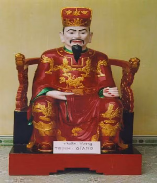 Tượng Trịnh Giang.