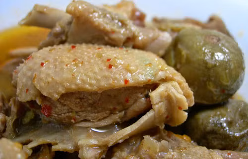 Thịt vịt là món ăn quen thuộc trong bữa cơm của các gia đình. Ngoài việc cung cấp nguồn dinh dưỡng cần thiết và bổ dưỡng cho cơ thể, thịt vịt còn có tác dụng chữa bệnh rất hiệu quả. Thịt vịt là món ăn quen thuộc trong bữa cơm của các gia đình. Ngoài việc cung cấp nguồn dinh dưỡng cần thiết và bổ dưỡng cho cơ thể, thịt vịt còn có tác dụng chữa bệnh rất hiệu quả.