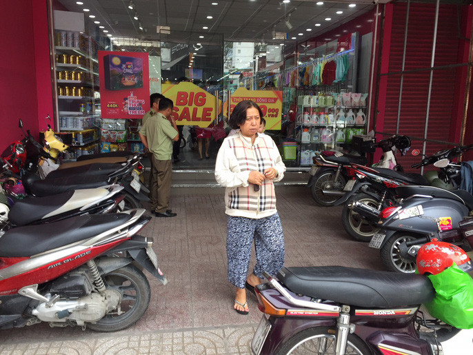 Tại cửa hàng Con Cưng trên đường Nguyễn Thị Minh Khai, quận 1.