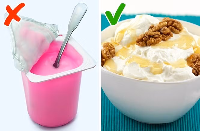 2. Sữa chua Mặc dù ý tưởng sữa chua kết hợp với trái cây cho bữa ăn sáng khá lành mạnh và giúp giảm cân, nhưng không phải tất cả các loại sữa chua đều là lựa chọn tốt. Các loại sữa chua bán trên thị trường có đủ loại, từ sữa chua có đường cho đến sữa chua tách béo. Với sữa chua tách béo, để bù cho lượng chất béo mất đi, người ta thường sẽ phải bổ sung thêm chất tạo ngọt nhân tạo. Do đó, về cơ bản là không có loại sữa chua nào có đủ protein cho cơ thể. Lựa chọn an toàn nhất chính là mua sữa chua tự nhiên kiểu Hy Lạp và dùng kèm mật ong hoặc trái cây để tăng vị ngọt.
