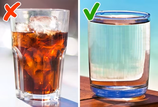  7. Đồ uống lạnh Thức uống lạnh thuộc bất kỳ loại nào đều có thể gây kích thích dạ dày và ruột. Bạn nên chú ý đến đồ uống có ga lạnh, vì chúng dẫn đến đầy hơi và cảm giác khó chịu trong dạ dày. Nên uống một ly nước ấm vào buổi sáng trước khi ăn sáng vì nó cải thiện hệ thống tiêu hóa, lưu thông, và giúp giảm cân. 