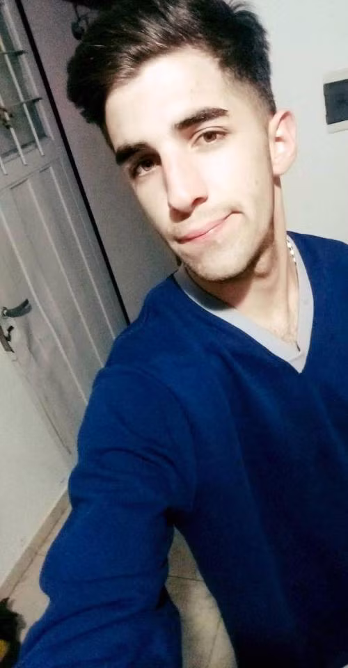 Mariano sau khi chia tay bạn gái. Mariano sau khi chia tay bạn gái.