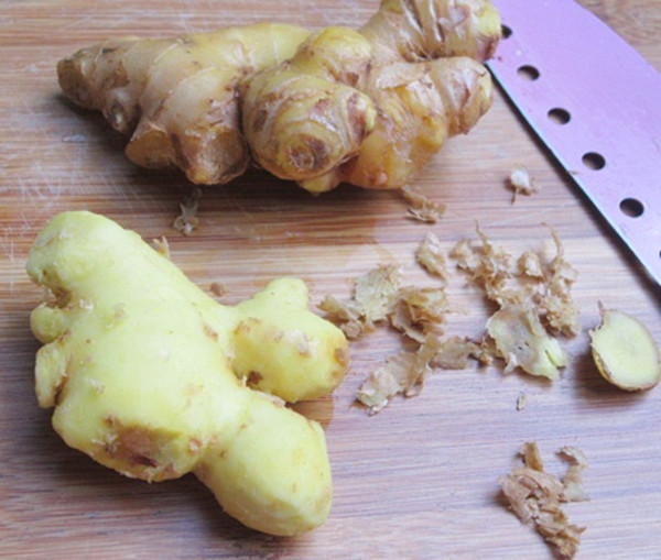 Lay cu gung lam theo cach nay, long may tu khac se dep nhu ve-Hinh-2