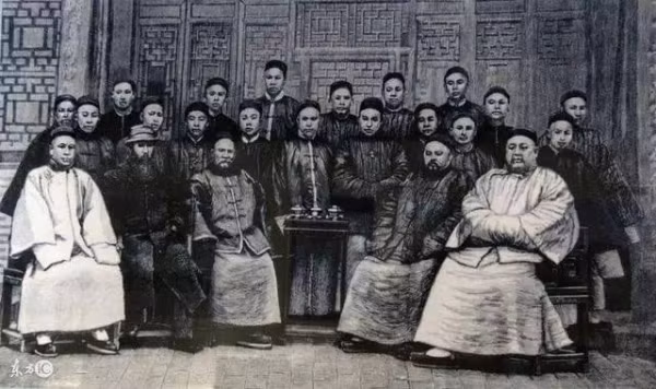 Nhà Thanh, triều đại cuối cùng trong lịch sử phong kiến Trung Hoa.