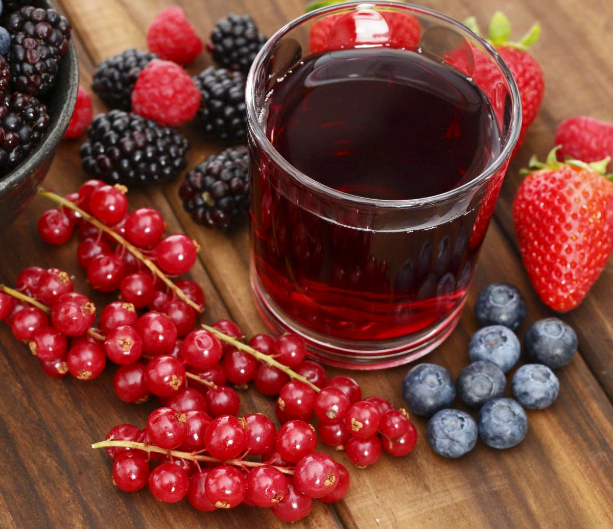  Nước giàu collagen Với protein, collagen khuyến khích tái tạo cơ bắp và tăng cường trao đổi chất bằng cách cải thiện chuyển hóa các chất dinh dưỡng cần thiết. Collagen còn cải thiện khả năng chuyển đổi thực phẩm thành năng lượng, hạn chế tích trữ chất béo trong cơ thể. 