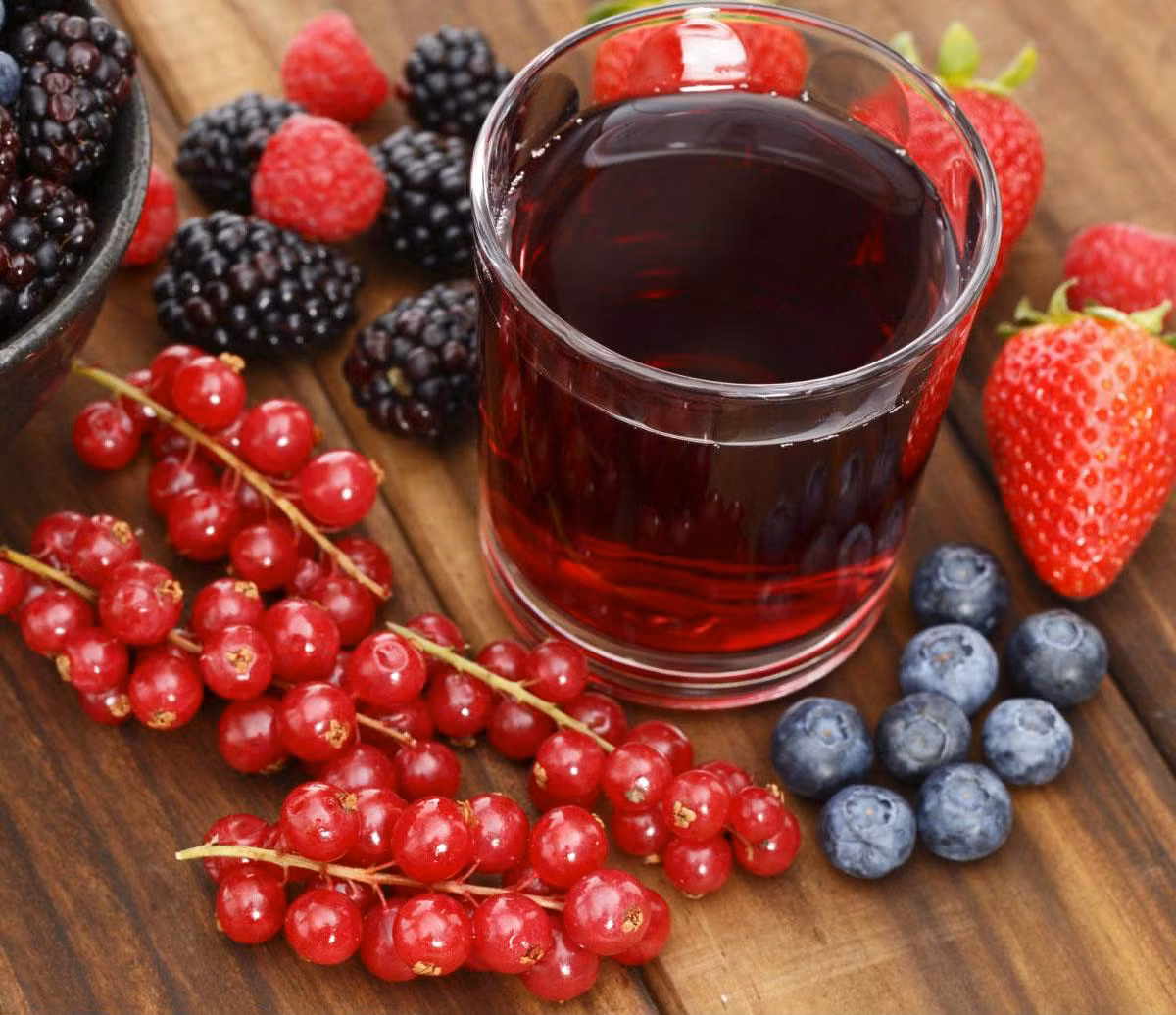  Nước giàu collagen Với protein, collagen khuyến khích tái tạo cơ bắp và tăng cường trao đổi chất bằng cách cải thiện chuyển hóa các chất dinh dưỡng cần thiết. Collagen còn cải thiện khả năng chuyển đổi thực phẩm thành năng lượng, hạn chế tích trữ chất béo trong cơ thể. 