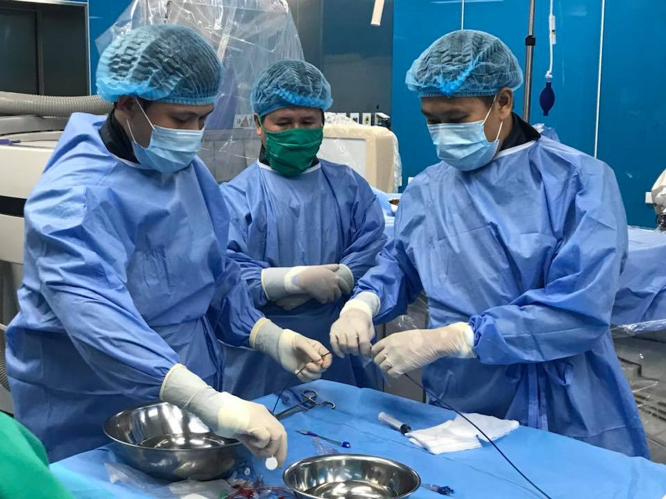 Điều trị thành công bệnh nhi tim mạch bẩm sinh bằng máy DSA - Hình 2 Dieu tri thanh cong benh nhi tim mach bam sinh bang may DSA-Hinh-2