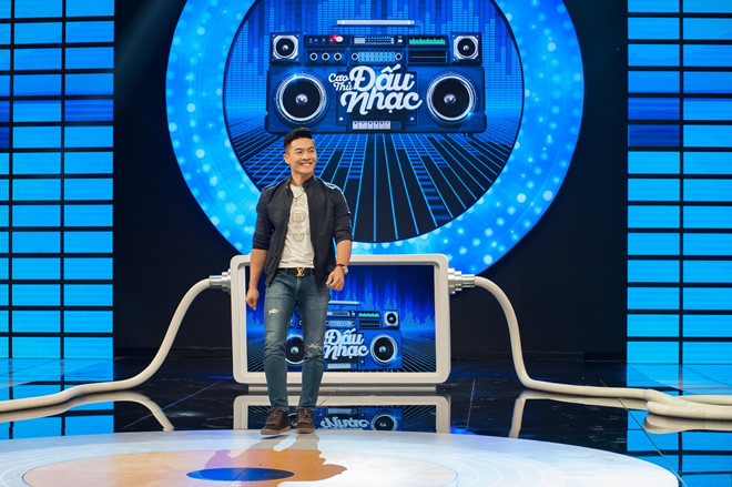 Chet cuoi giong hat “kho do” cua Hoang tu xiec Quoc Co tren song truyen hinh