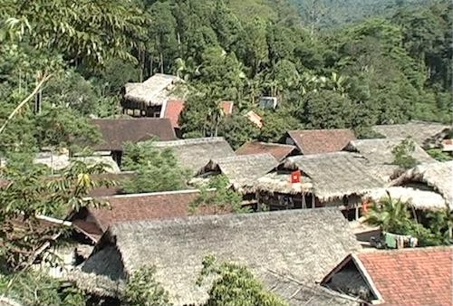 Bản làng xã Châu Phong, huyện Quỳ Châu (Nghệ An).