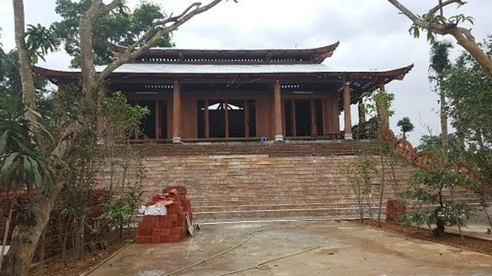 Quần thể cung điện công chúa ở Ba Vì đến thời điểm hiện tại là một công trình nhà 3 gian được xây dựng tới hơn 100m2, gồm 2 tầng nhà. Ảnh: Dân Việt.