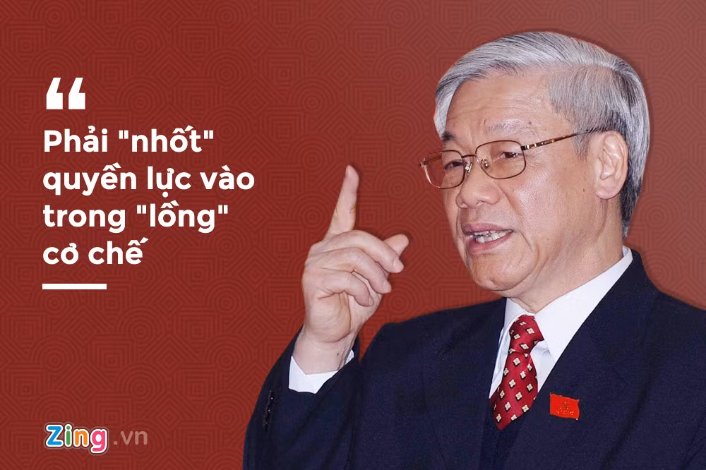 "Phải ngăn ngừa tận gốc những sai phạm, khuyết điểm đó một cách căn cơ, bài bản, bằng các quy định, quy chế, bằng luật pháp, chính sách; phải "nhốt" quyền lực vào trong "lồng" cơ chế", Tổng bí thư chia sẻ thêm về biện pháp khắc phục lỗ hổng trong công tác cán bộ.
