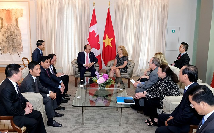 Thủ tướng nhấn mạnh mối quan hệ truyền thống giữa Việt Nam và Canada, khẳng định luôn coi trọng và mong muốn tăng cường hơn nữa quan hệ Đối tác toàn diện với Canada vì lợi ích của mỗi nước, vì hòa bình, ổn định, hợp tác và phát triển ở hai khu vực và trên thế giới.