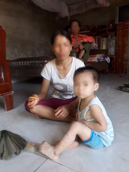 He lo nguyen nhan be 18 thang tuoi nhiem HIV o Phu Tho