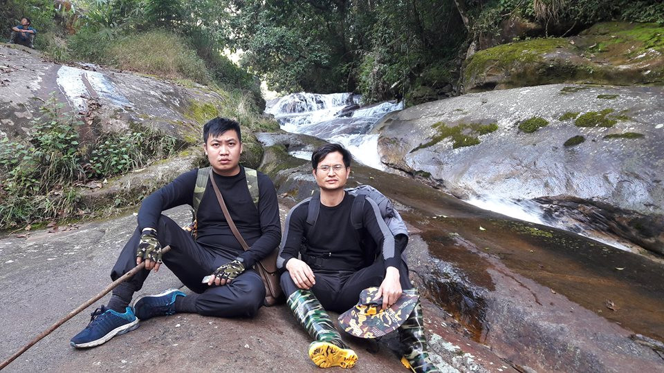 Leo núi là cực hình, tra tấn thể lực, nhưng mỗi khi dừng chân bên suối nguồn, bao mệt mỏi của chặng đường dài bỗng tan biến.