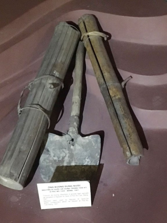 Trung bay hien vat, tai lieu ve Cach mang Thang Tam nam 1945-Hinh-5