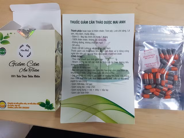 Thảo dược giảm cân Mai Anh còn in trên nhãn mác là “thuốc”. Ảnh: ĐGCC.
