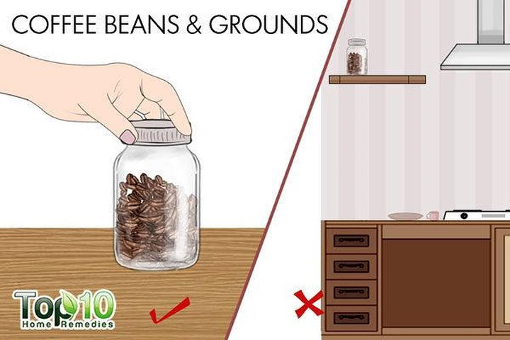 Hạt cà phê: Để thưởng thức một tách cà phê ngon, điều quan trọng là bảo quản hạt cà phê đúng cách. Bảo quản cà phê trong một thùng kín và không để nó tiếp xúc với bất kỳ nguồn nhiệt nào để giữ lại độ tươi và hương vị của nó. Không bao giờ để hạt cà phê trong tủ lạnh, đặc biệt là nếu bạn sử dụng nó hàng ngày. Lấy cà phê ra khỏi tủ lạnh hàng ngày dẫn đến nhiệt độ dao động, có thể ảnh hưởng đến hương vị.