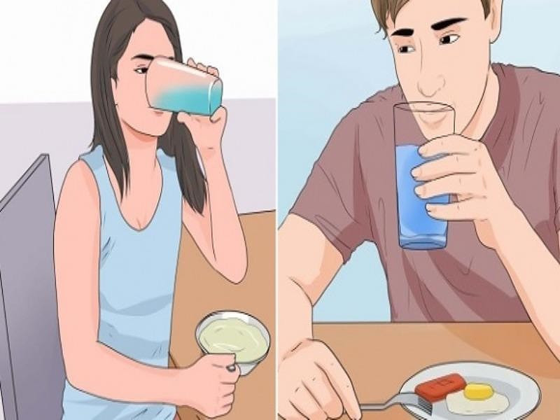 Bạn nên đợi ít nhất khoảng 30 phút sau khi ăn rồi mới uống nước. Ảnh: Internet.