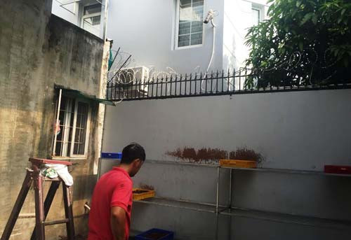 Biet thu dai gia ven song Sai Gon bi trom hang ty dong-Hinh-3