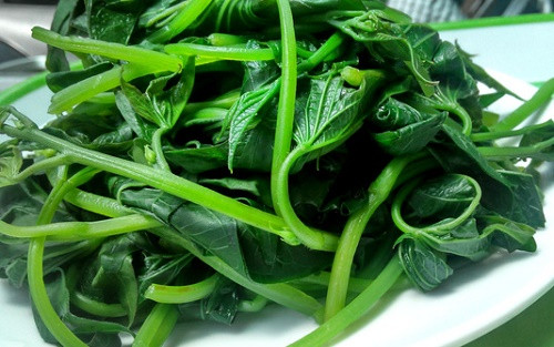 6 sai lam nguy hiem khi an rau xanh nhieu nguoi van mac